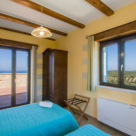 Vilă Aliki - Traditional Stone House With Maximum Privacy And Stunning Views !